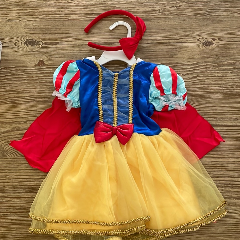 Snow White costume 12-24 months